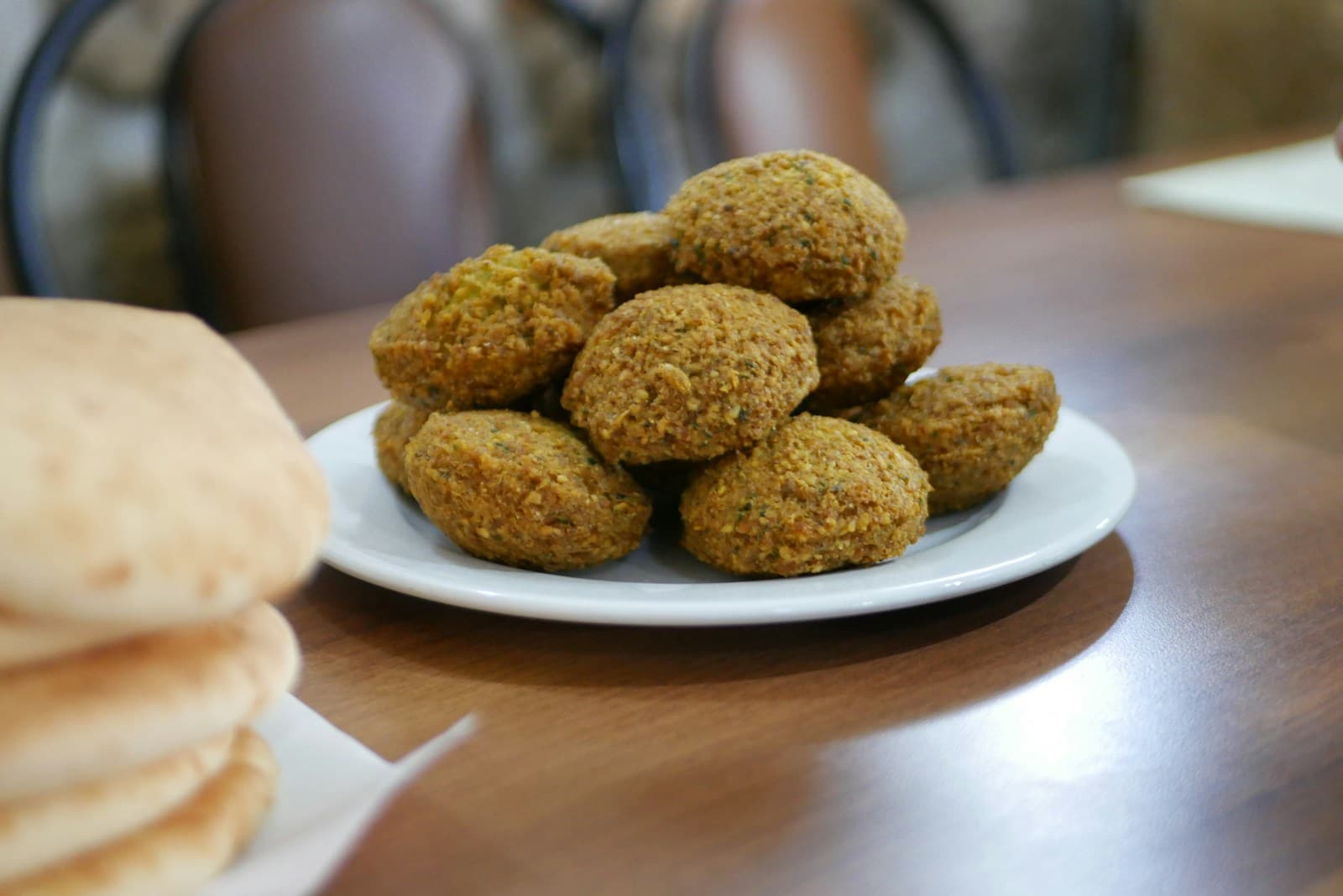 طعمية وعيش